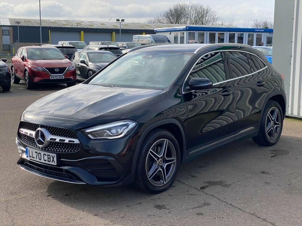 Mercedes-Benz GLA Class 2020 1.3 Gla250e 15.6Kwh Exclusive Edition Suv Black #3