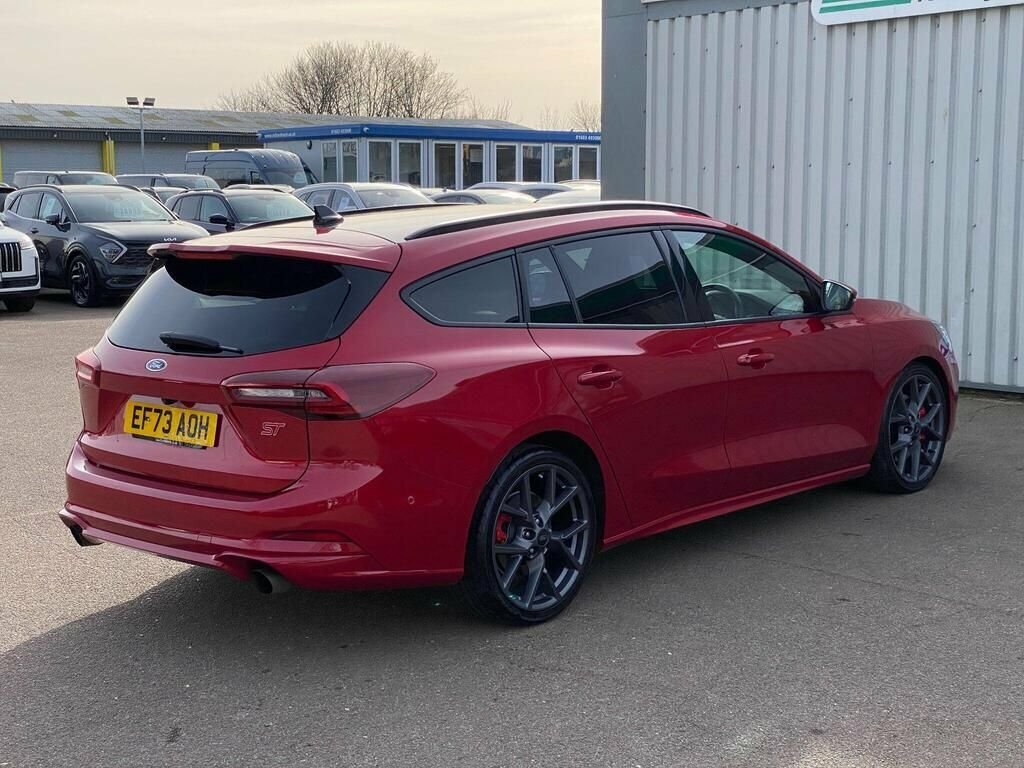 Ford Focus 2023 2.3T Ecoboost St Estate Euro Red #4