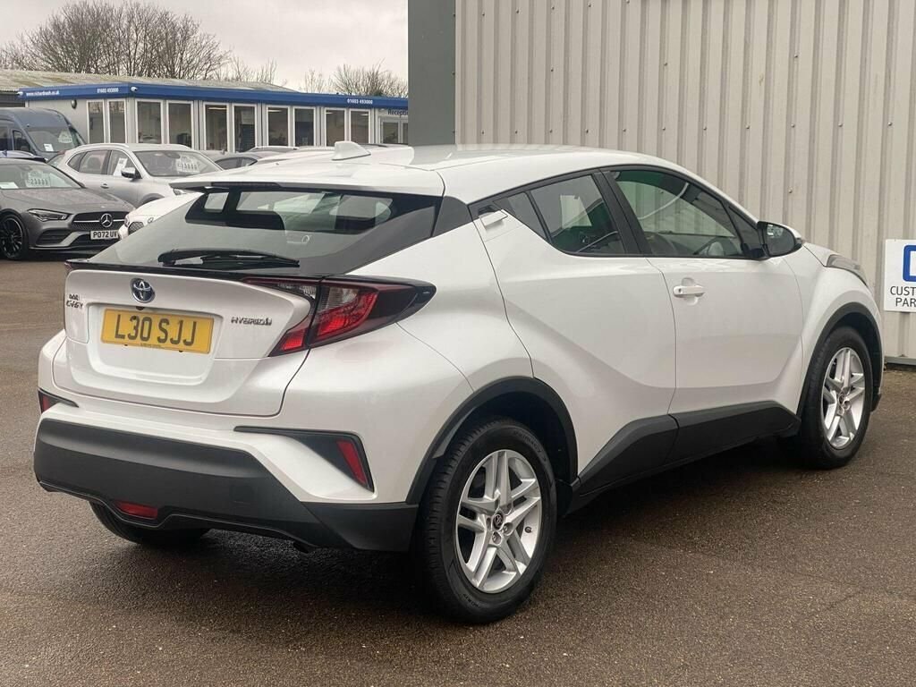 Toyota C-Hr 2023 1.8 Vvt-h Gpf Icon Suv Hybrid Cvt YO72UWG White #4