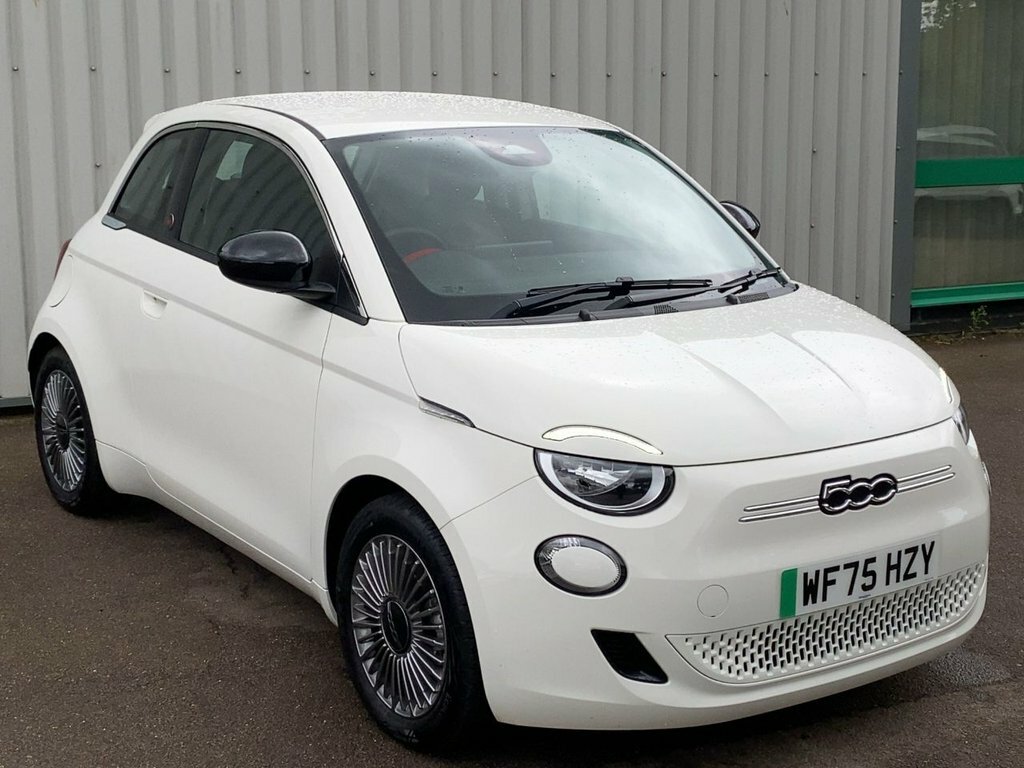 Fiat 500E 2025 42Kwh Red Hatchback 118 Ps White #4