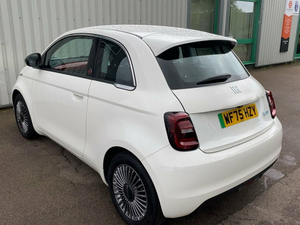 Fiat 500E 2025 42Kwh Red Hatchback 118 Ps White #5