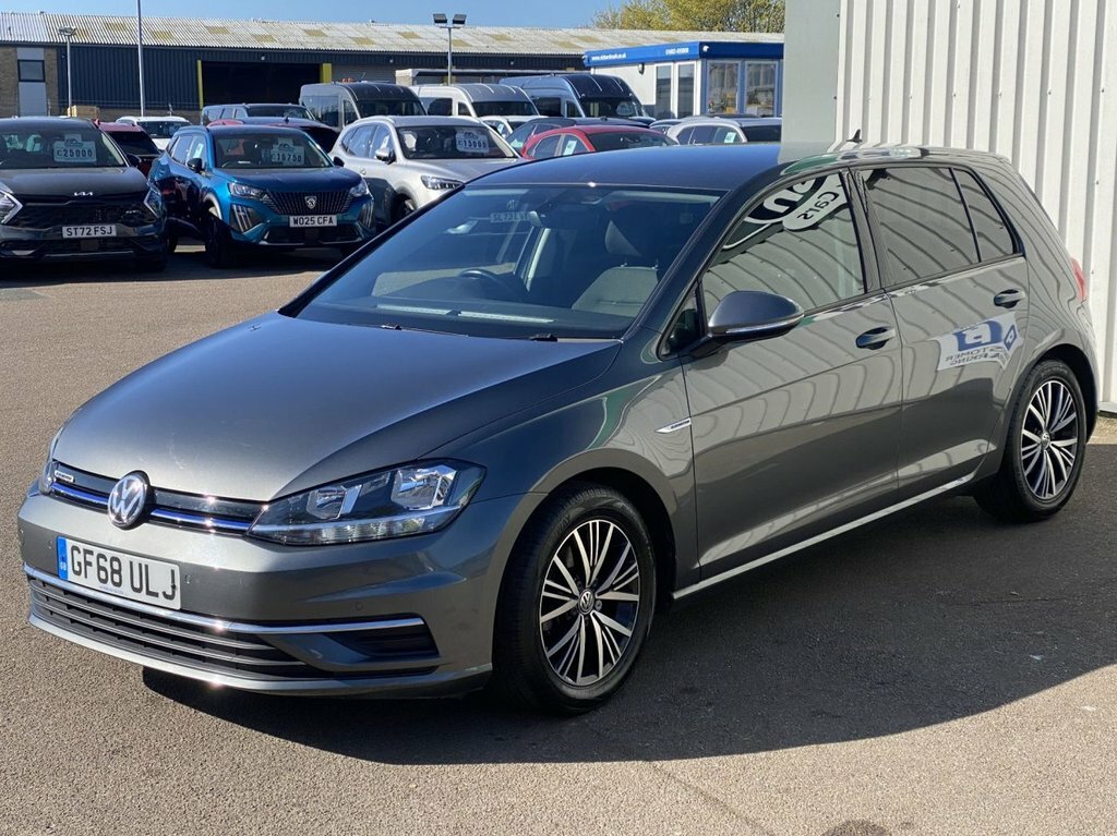 Volkswagen Golf 2018 1.5 Tsi Evo Se Nav Hatchback Dsg E GF68ULJ Grey #3