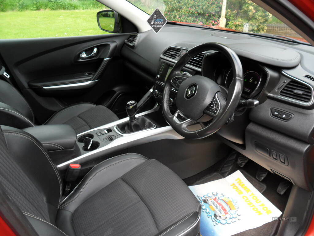 Renault Kadjar 1.6 Dci Signature Nav Red #6