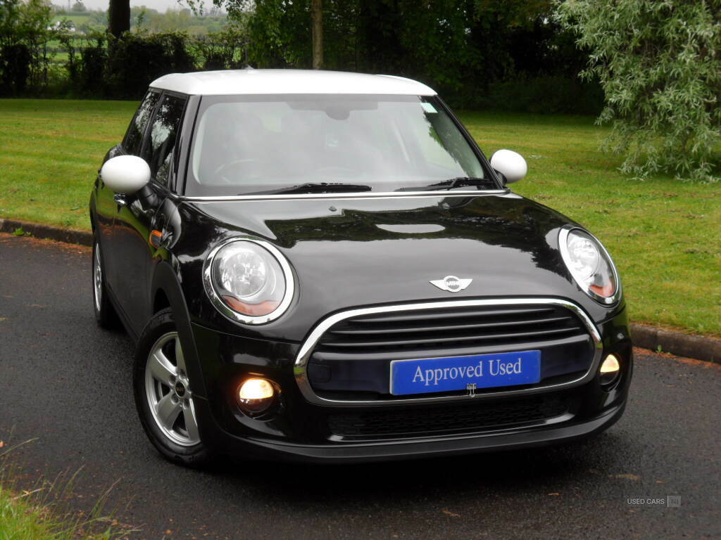 Mini Hatch 1.5 Cooper D YK16MVN Black #3
