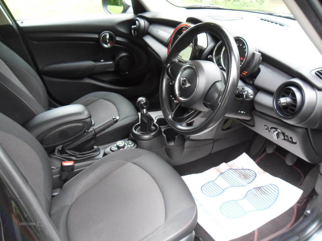 Mini Hatch 1.5 Cooper D YK16MVN Black #6