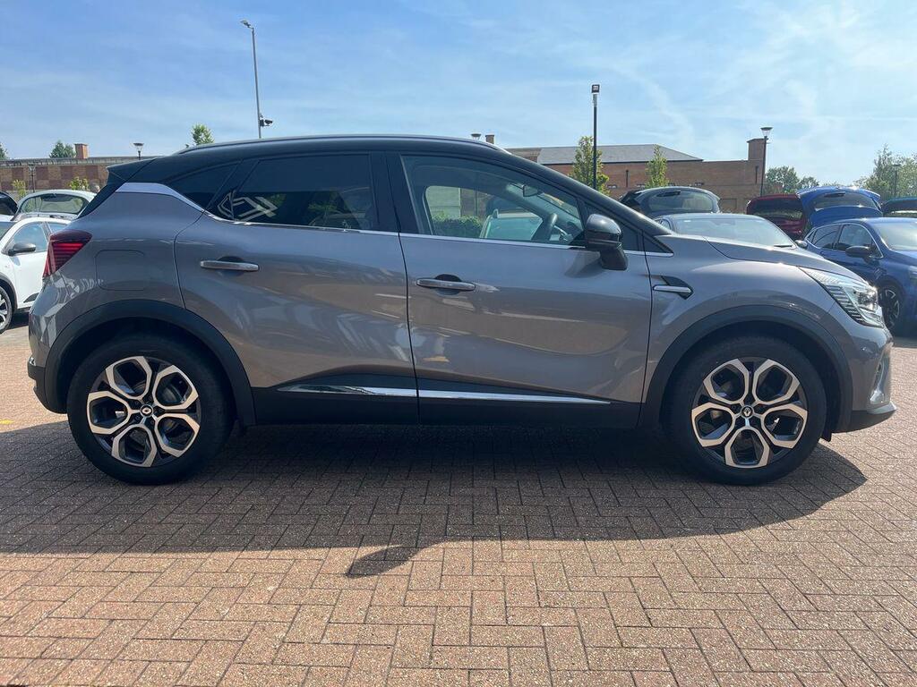 Renault Captur Hatchback Techno HN24GUC #2