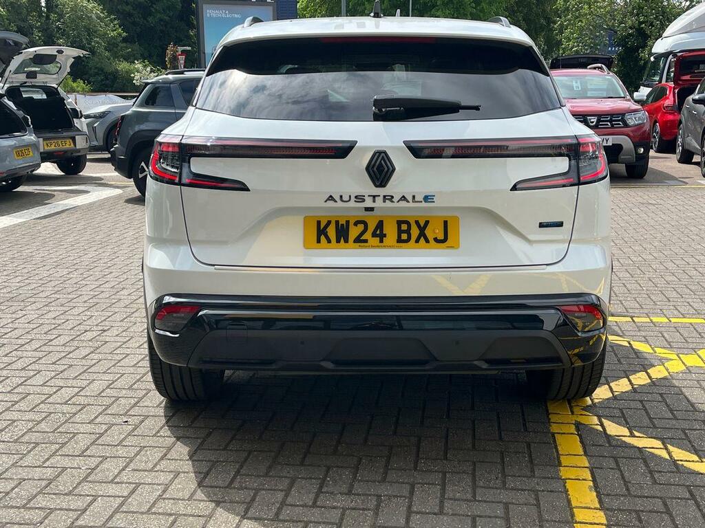 Renault Austral Estate Iconic Esprit Alpine White #4
