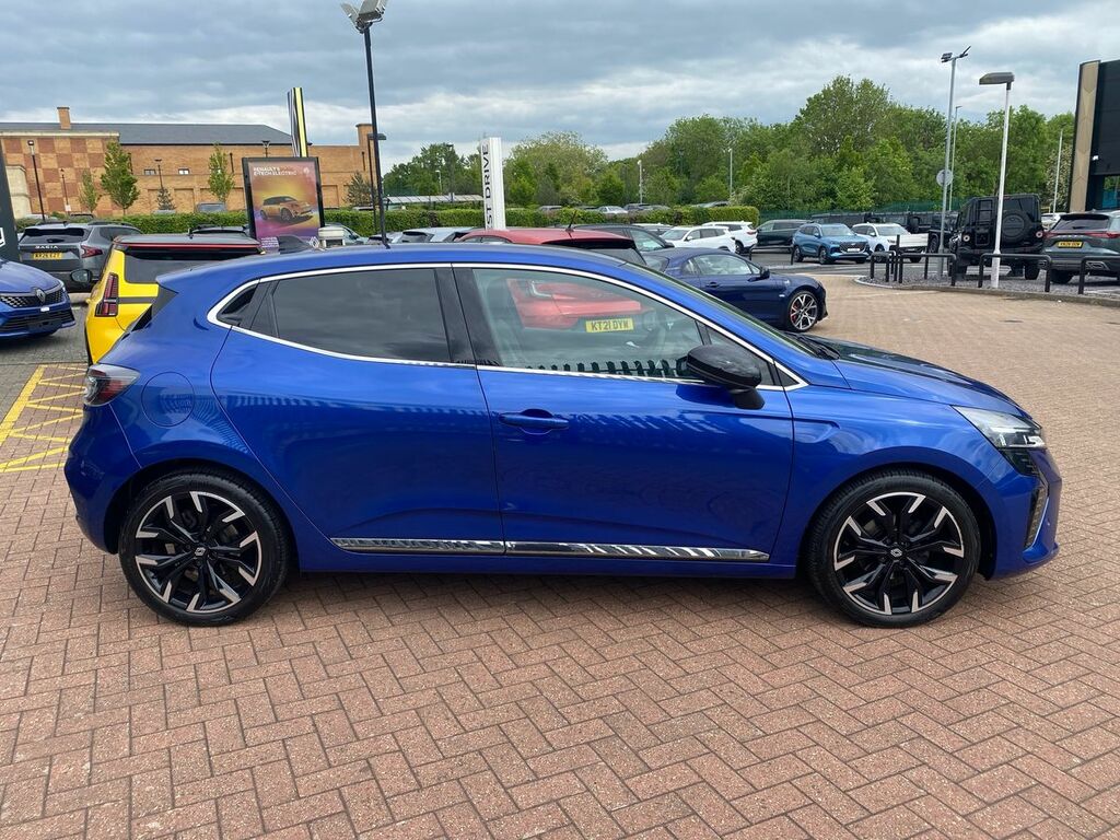 Renault Clio Hatchback Techno KR24JWY #2