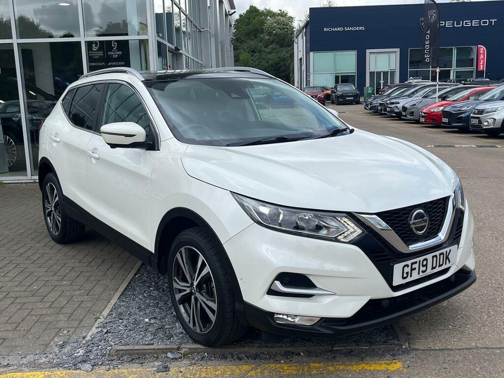 Nissan Qashqai 1.3 Dig-t N-connecta Suv Euro 6 White