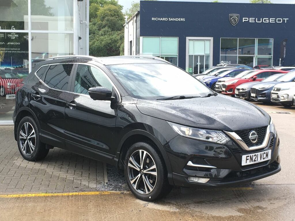 Nissan Qashqai 1.3 Dig-t N-connecta Suv Euro 6 Black