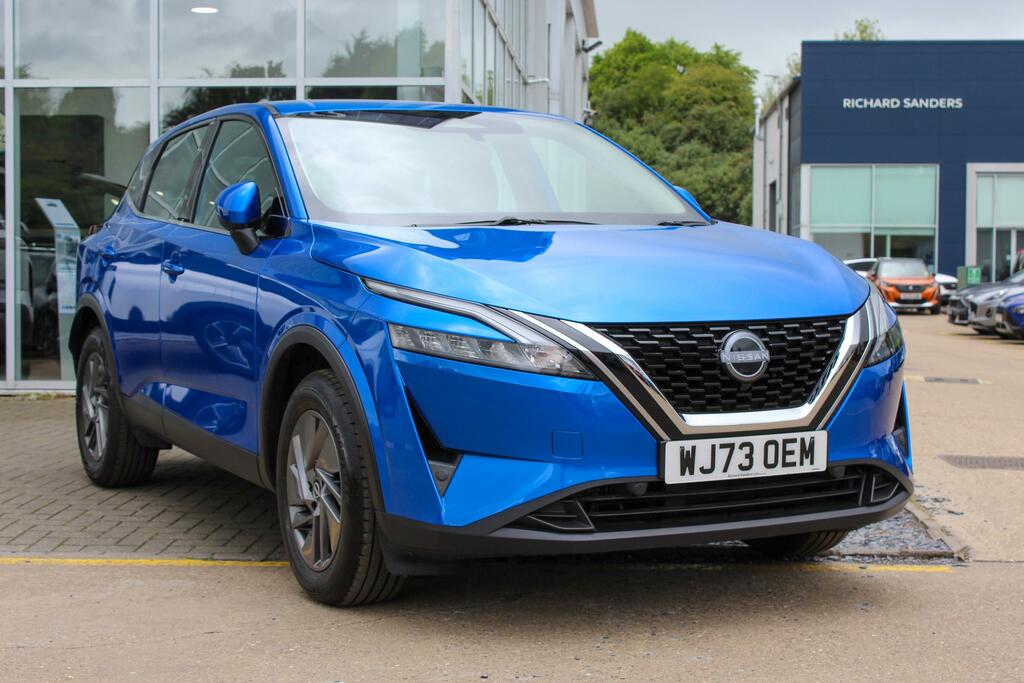 Nissan Qashqai 1.3 Dig-t Mhev Acenta Premium Suv Hybri Blue