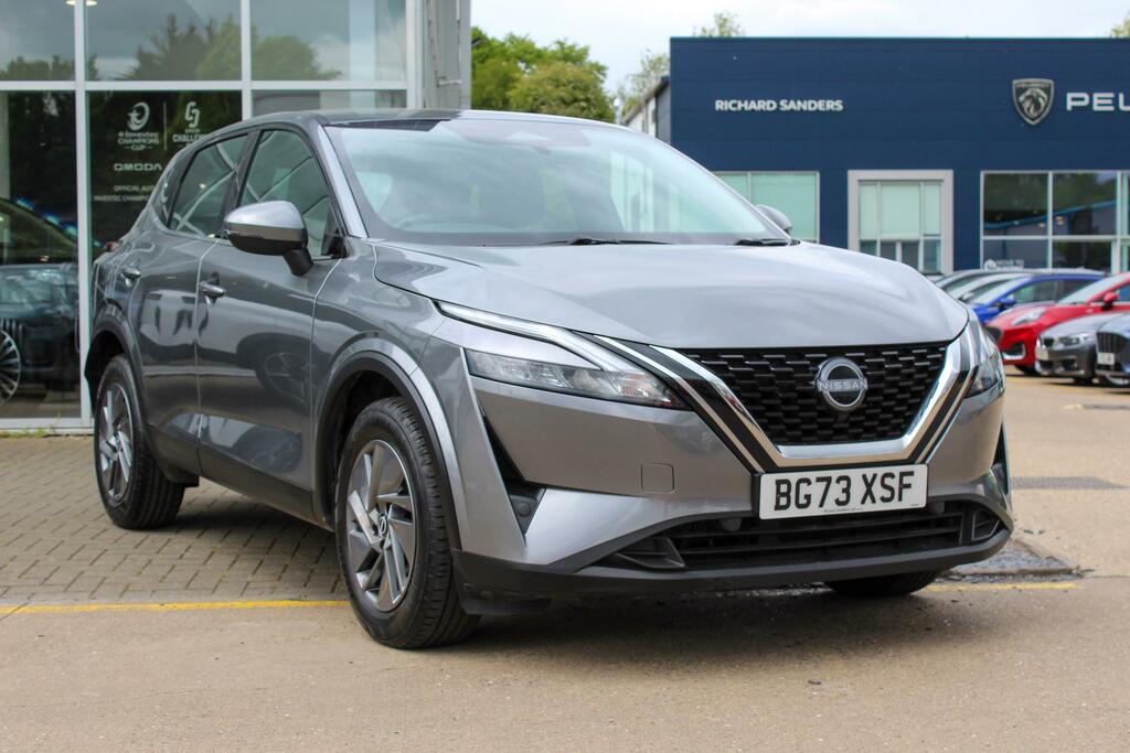 Nissan Qashqai 1.3 Dig-t Mhev Acenta Premium Suv Hybri Grey