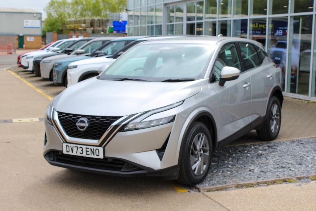 Nissan Qashqai 1.3 Dig-t Mhev Acenta Premium Suv Hybri DV73ENO Silver #3