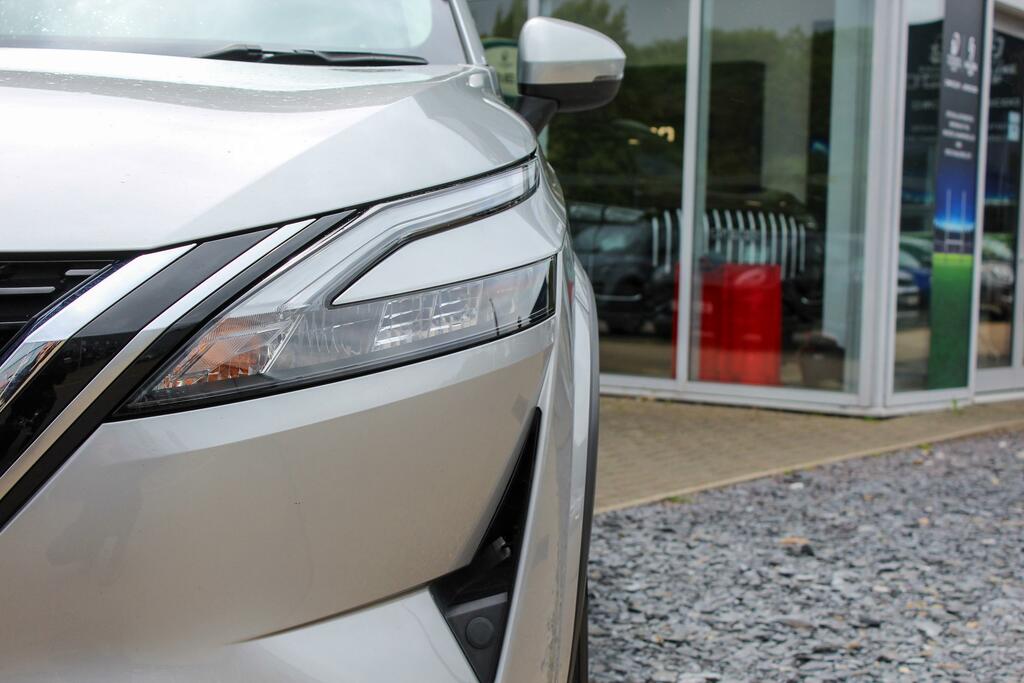 Nissan Qashqai 1.3 Dig-t Mhev Acenta Premium Suv Hybri DV73ENO Silver #4