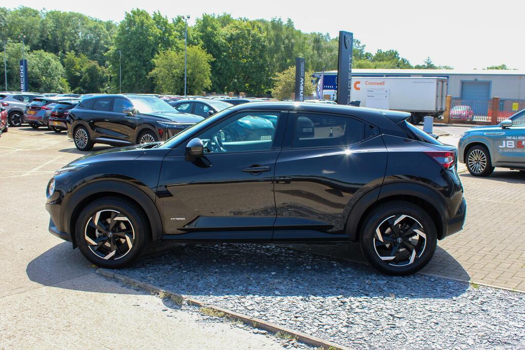 Nissan Juke 1.6 N-connecta Suv Hybrid Euro 6 LA23VUG Black #5
