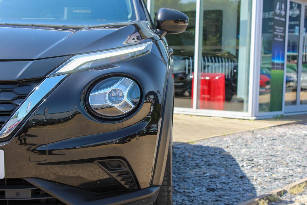 Nissan Juke 1.6 N-connecta Suv Hybrid Euro 6 LA23VUG Black #4