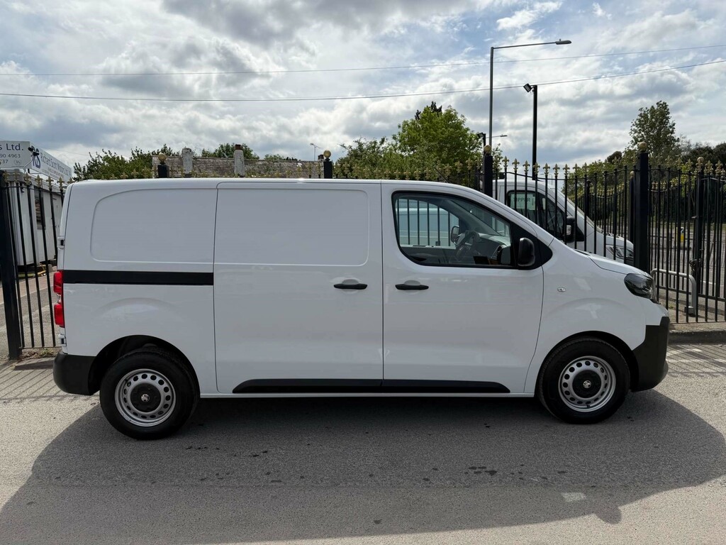 Vauxhall Vivaro Prime M Panel Van 6Dr Swb Euro 6 Ss  #5