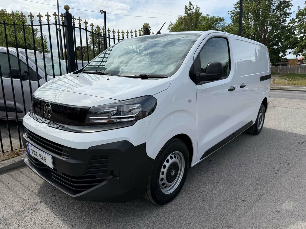 Vauxhall Vivaro Prime M Panel Van 6Dr Swb Euro 6 Ss 