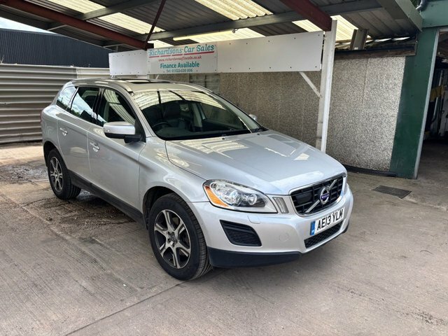 Volvo XC60 2.4 D5 Se Lux Nav Suv Geartronic Awd Eu Silver