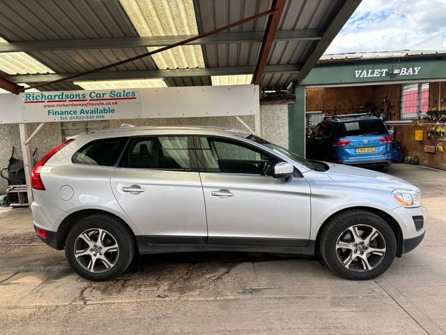 Volvo XC60 2.4 D5 Se Lux Nav Suv Geartronic Awd Eu AE13YLM Silver #6