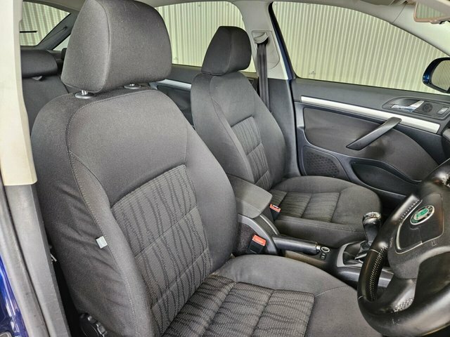 Skoda Octavia Hatchback Grey #14