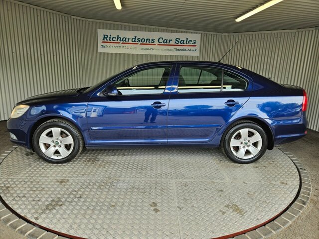 Skoda Octavia Hatchback Grey #6