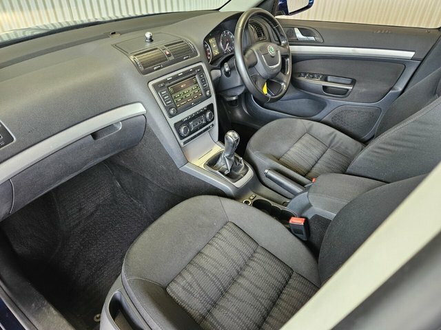 Skoda Octavia Hatchback Grey #24