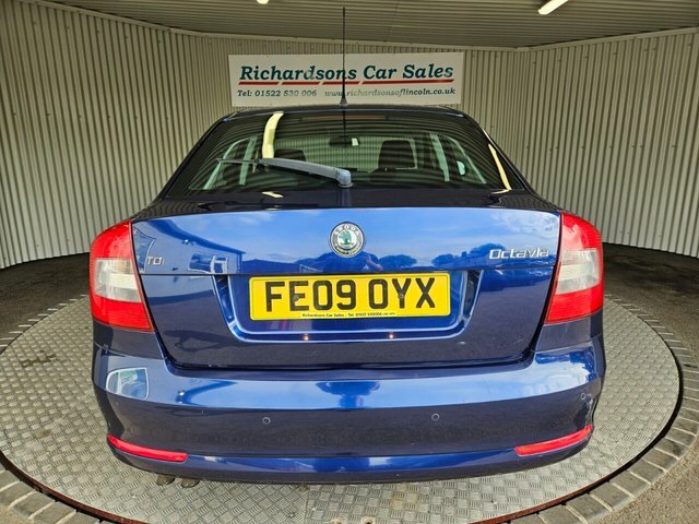Skoda Octavia Hatchback Grey #4