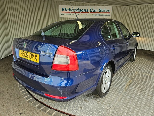 Skoda Octavia Hatchback Grey #3