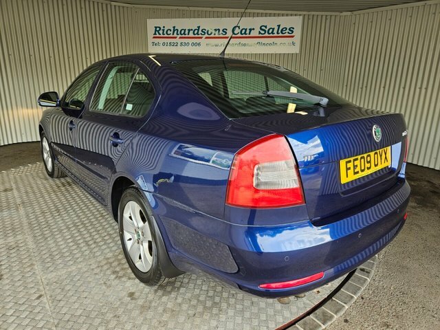Skoda Octavia Hatchback Grey #5