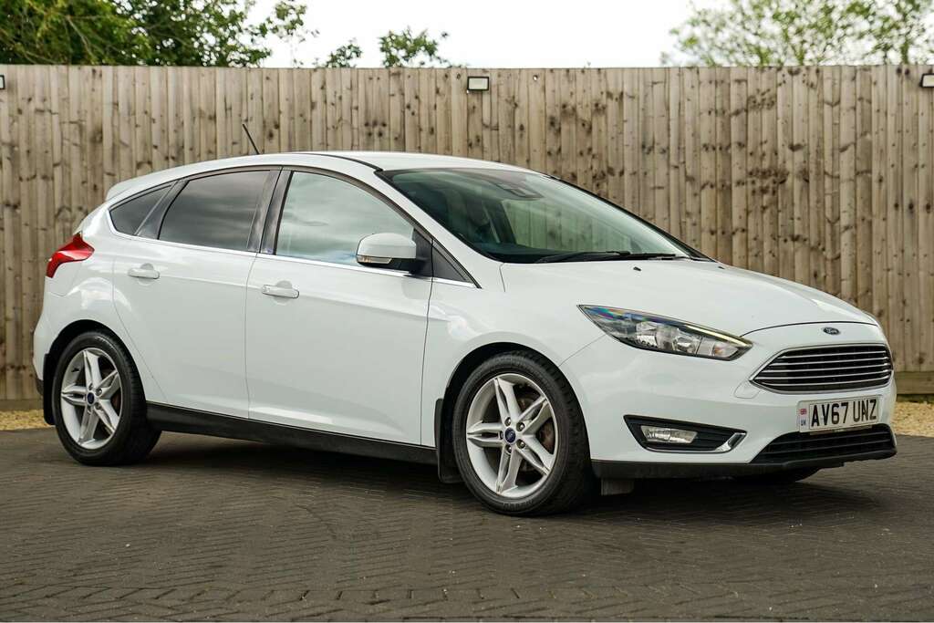 Ford Focus Ford Focus 1.0 Focus Titanium Silver