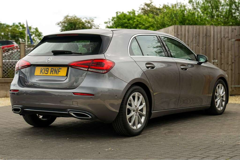 Mercedes-Benz A Class Mercedes-benz A-class 1.5 A 180 Sport Exeutive D A LY19NYX Grey #4