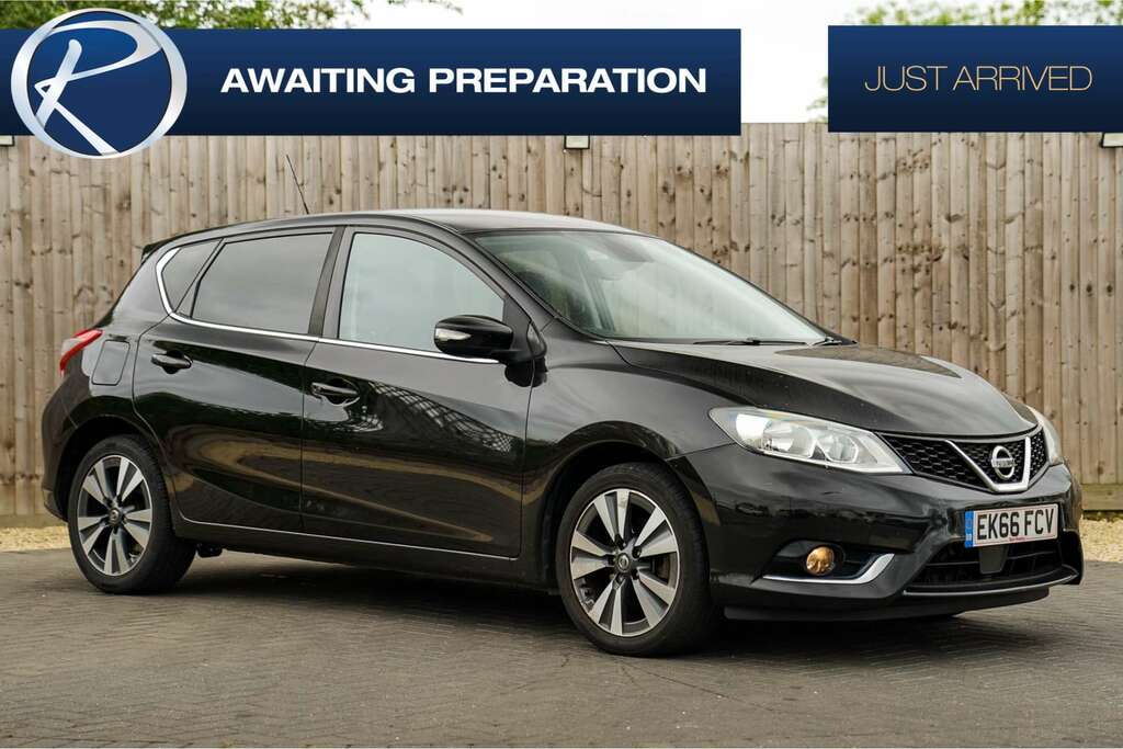 Nissan Pulsar Nissan Pulsar 1.2 Dig-t N-connecta Hatchback P Black