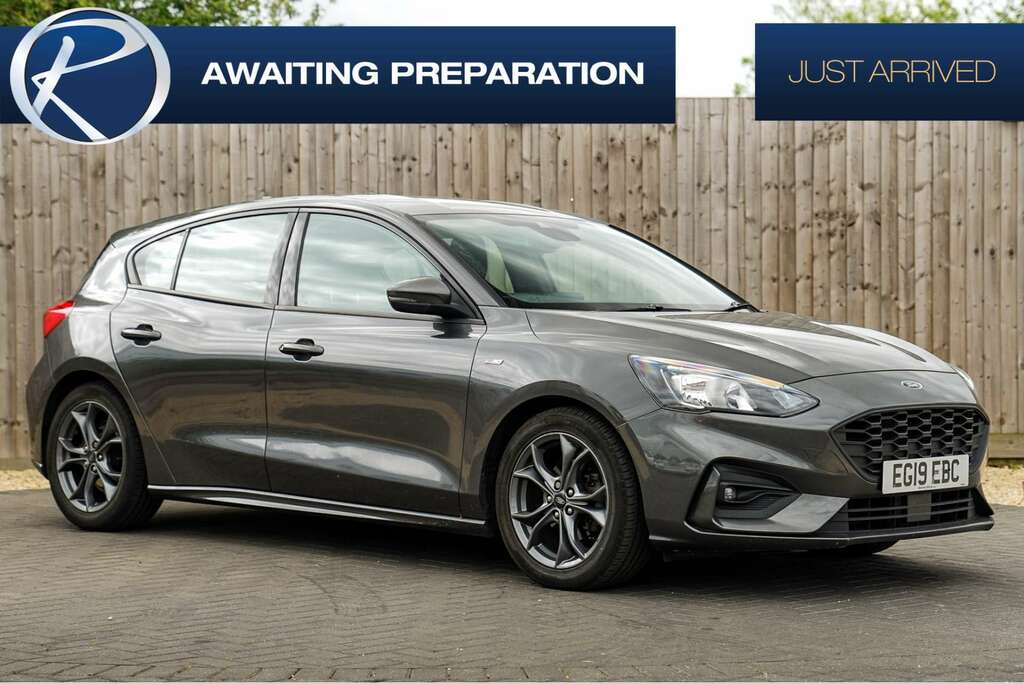 Ford Focus Ford Focus 1.0T Ecoboost St-line Hatchback Pet Grey