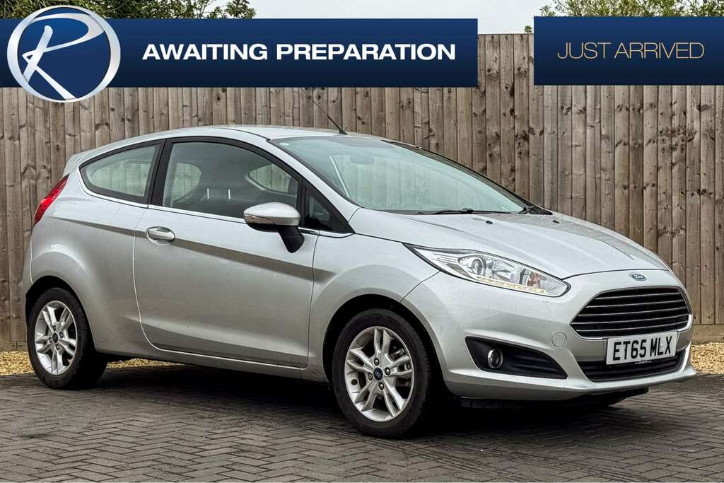 Ford Fiesta Ford Fiesta 1.25 Zetec Hatchback Silver