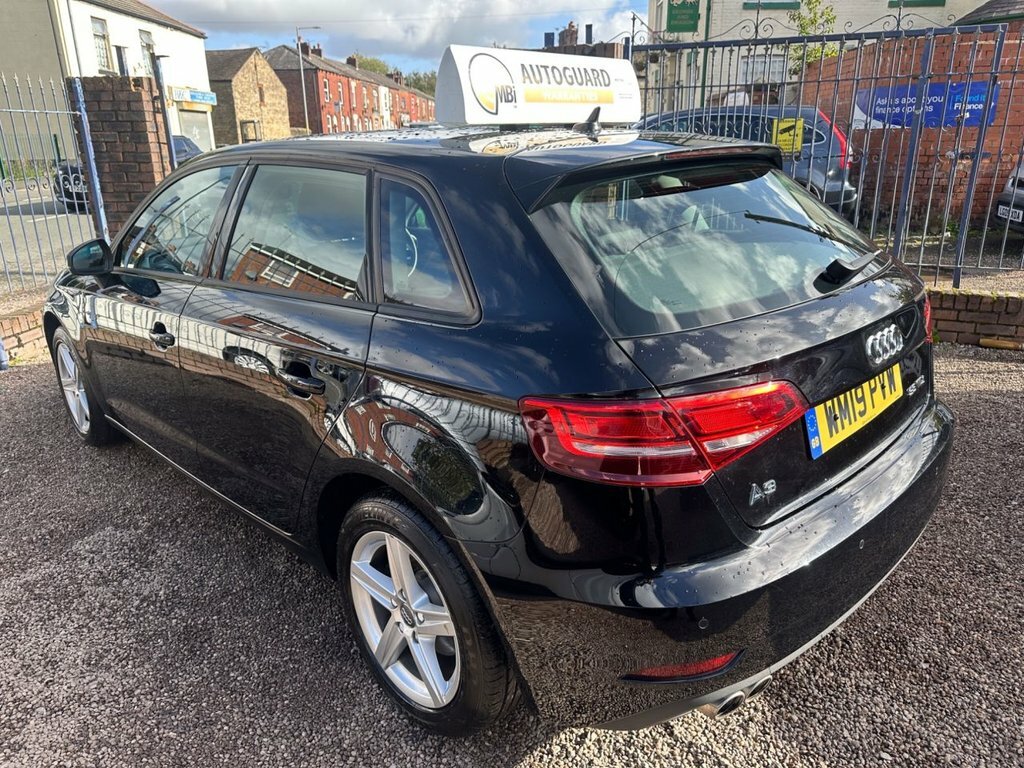 Audi A3 2L Sportback Tdi Se Technik WM19PVW Black #3