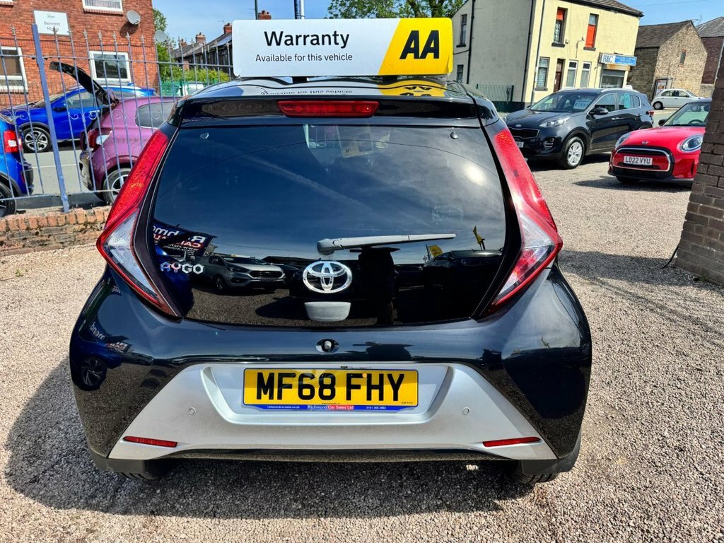 Toyota Aygo 1L X-plore MF68FHY Black #6