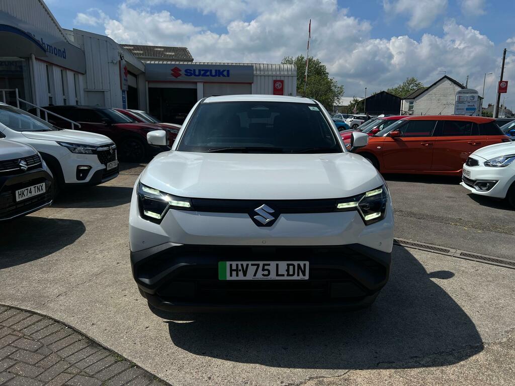 Suzuki Vitara 61Kwh Motion Suv 174 Ps HV75LDN White #2