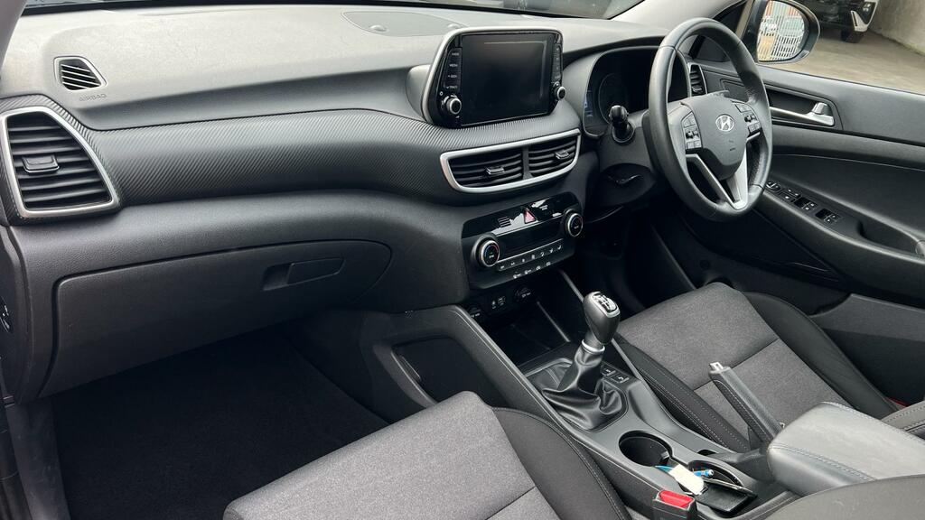 Hyundai Tucson 1.6 Gdi Se Nav Suv Euro 6 Ss VT19HCC Grey #2