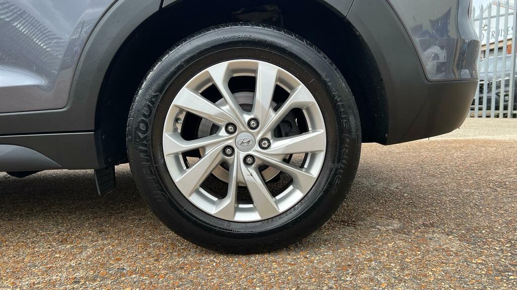 Hyundai Tucson 1.6 Gdi Se Nav Suv Euro 6 Ss VT19HCC Grey #5