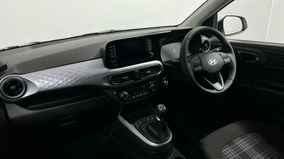 Hyundai I10 1.0 Advance Hatchback Euro 6 S HK26OUX White #2