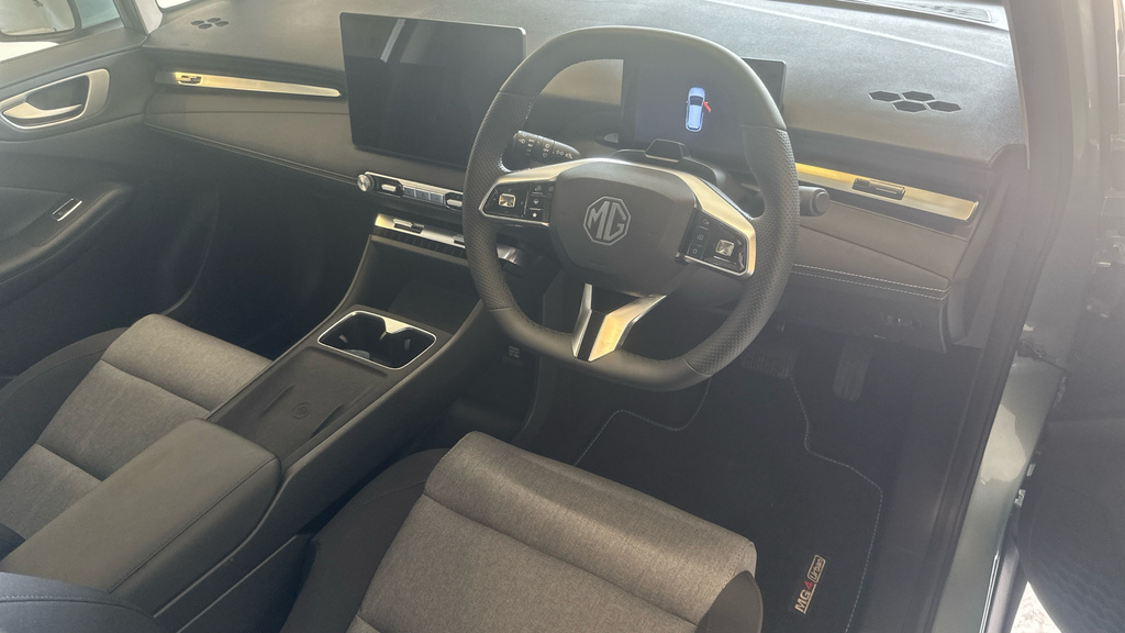 MG MG4 Premium - Long Range 53.9Kwh HT75LUR Green #6