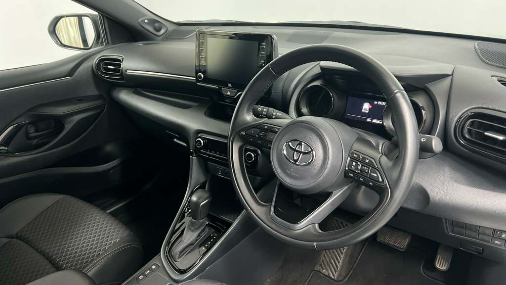 Toyota Yaris 1.5 Vvt-h Dynamic Hatchback Hybrid E-cv HN70LVB White #6