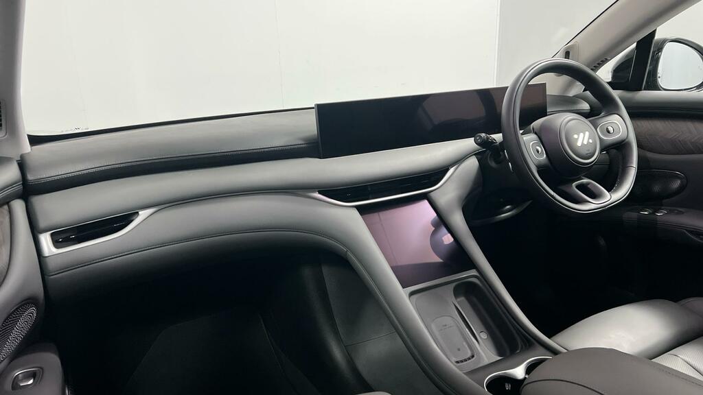 MG IM6 100Kwh Awd Performance Black #2
