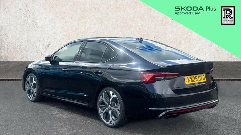 Skoda Octavia 2.0 Tsi Vrs Hatchback Dsg Euro 6 Ss Black #3