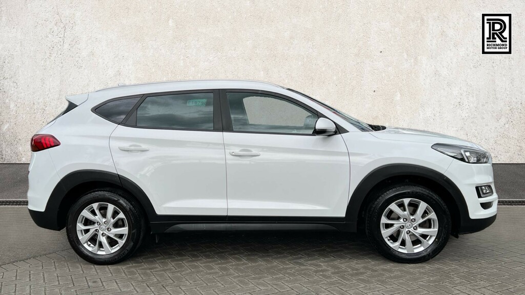 Hyundai Tucson 1.6 Gdi Se Nav Suv Euro 6 Ss White #4