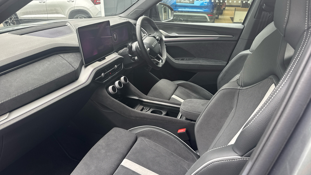 Skoda Kodiaq 1.5 Tsi Iv 25.7Kwh Sportline Suv Plug-i HK26CAE Grey #2