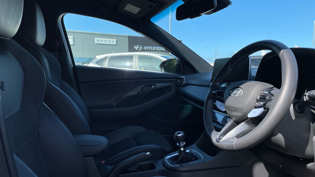Hyundai I30 1.0T Gdi Se Connect Black #12