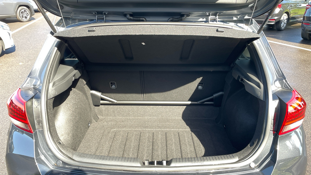 Hyundai I30 1.0T Gdi Se Connect Black #11