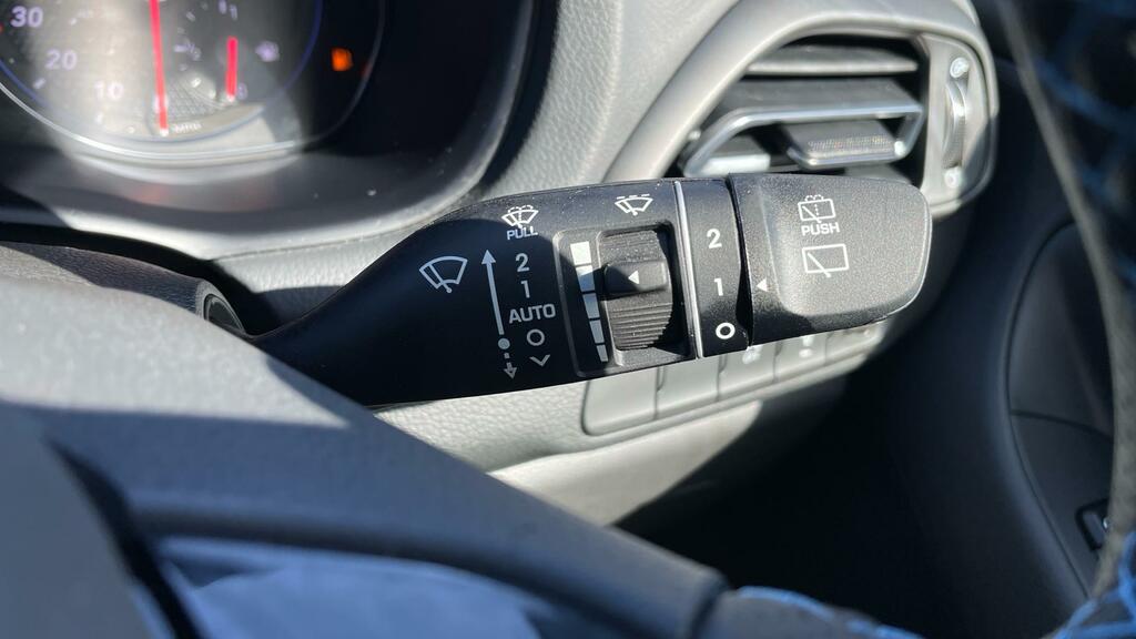 Hyundai I30 1.0T Gdi Se Connect Black #28